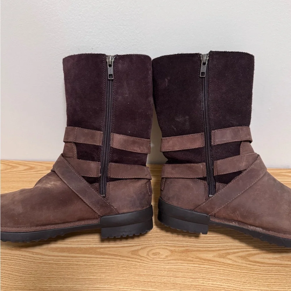 UGG Lorna Boot Waterproof Coconut Shell SZ women 9‎ US brown suede boots